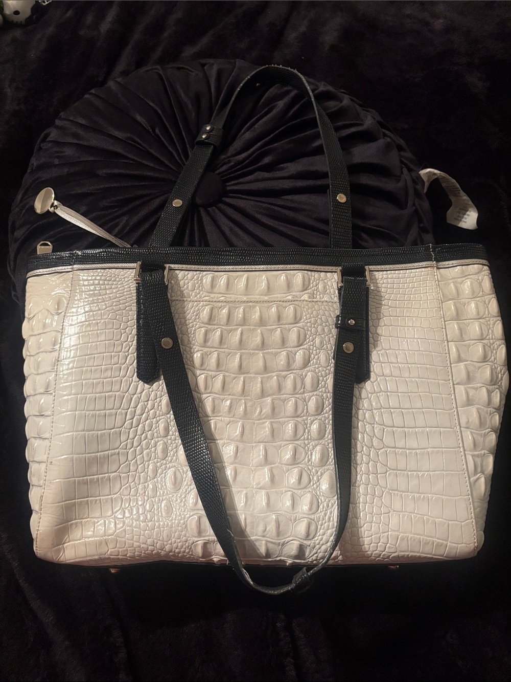 Brahmin Cream leather Croc Tote with Black Trim - Picture 4 of 11